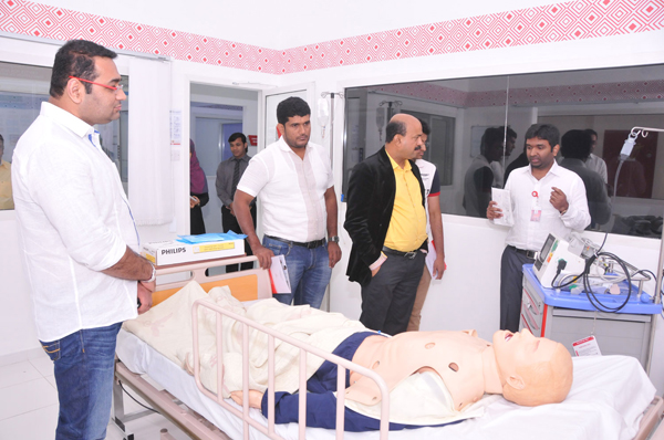 MR. MOHIUDDIN BAVA MLA FROM SURATHKAL, MANGALORE VISITS GULF MEDICAL UNIVERSITY AJMAN