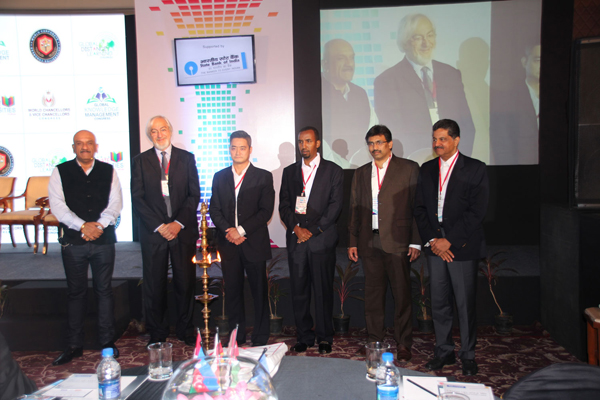 THUMBAY MOIDEEN CONFERRED WITH AN “AWARD FOR OUTSTANDING CONTRIBUTION TO EDUCATION” AT THE WORLD CHANCELLORS CONGRESS 2014 HELD IN MUMBAI.